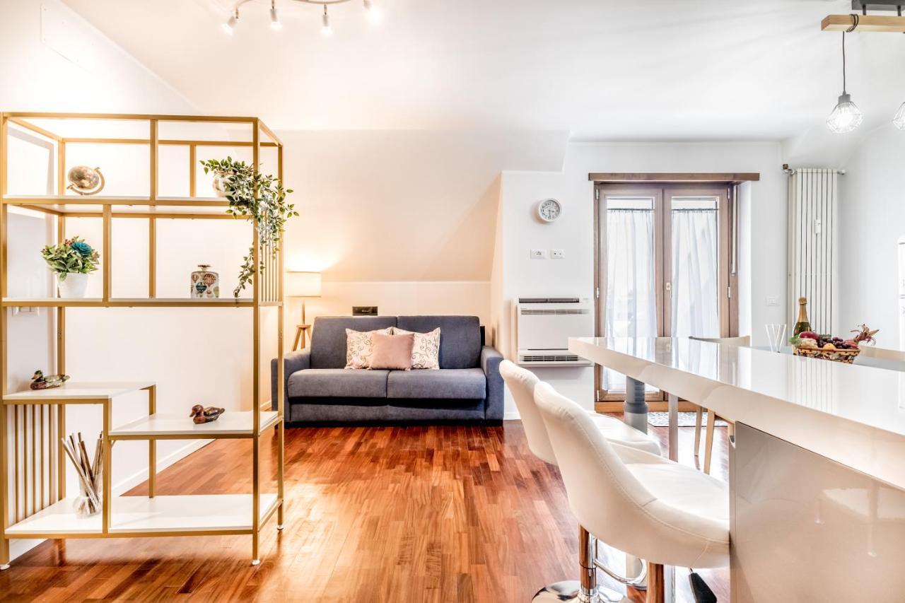 Bbhome Penthouse Bright And Elegant Metro Conca D'Oro Roma Esterno foto