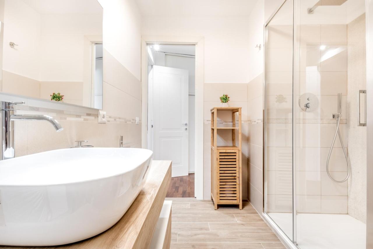 Bbhome Penthouse Bright And Elegant Metro Conca D'Oro Roma Esterno foto