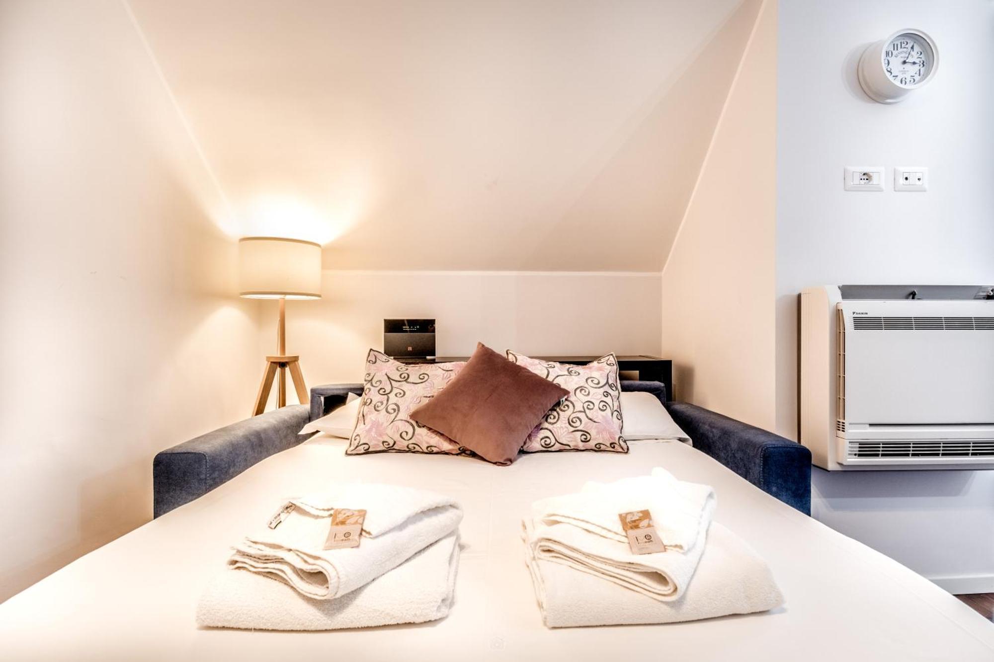 Bbhome Penthouse Bright And Elegant Metro Conca D'Oro Roma Esterno foto